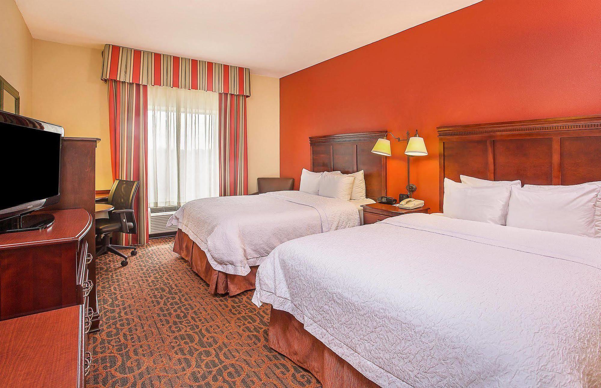 Hampton Inn Knoxville-West At Cedar Bluff Екстер'єр фото